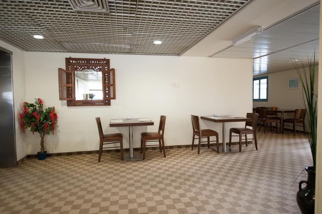 Apropo Hotel Рамат-Ган Екстер'єр фото
